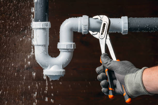 Professional Burst Pipe Repair technician working in Sylmar, CA